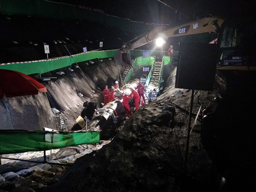 三聯磁電管道消磁-東北石油換管作業區-切管 三聯磁電管道消磁-東北石油換管作業區-切管